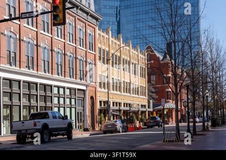 La vista stradale del distretto di Sundance Square nel centro di Fort Worth, Texas, USA. Foto Stock