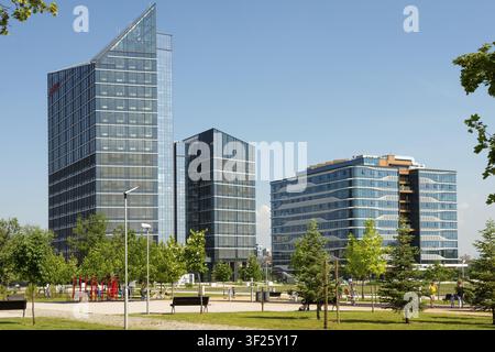 Synergy Tower e Sofia Tech One nuovi edifici per uffici nel Sofia Tech Park a Sofia, Bulgaria Foto Stock