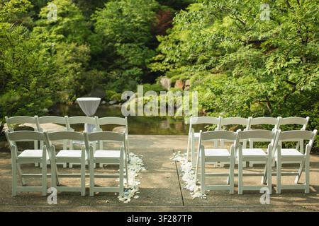 Rockford, IL, USA - 23 giugno 2023: Matrimonio all'Anderson Japanese Gardens Foto Stock