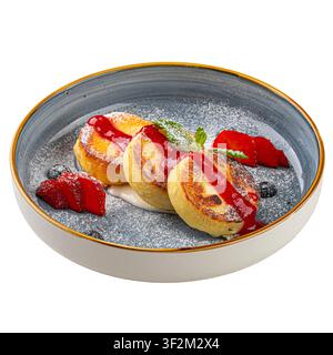 Dessert di pancake al formaggio cottage isolato Foto Stock