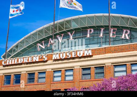 Chicago, IL, USA - 26 aprile 2026: Vista esterna dell'edificio del Chicago Children's Museum al Navy Pier a Chicago, Illinois Foto Stock