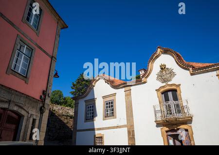 Dettagli architettonici pittoreschi nella città di Guarda, Portogallo Foto Stock