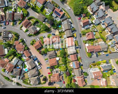 Morganstown, Cardiff, Galles, Regno Unito - 21 luglio 2026: Vista aerea di case indipendenti in un quartiere residenziale alla periferia di Cardiff nel Galles del sud Foto Stock