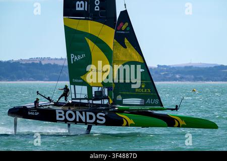 Portsmouth, UK, 26 luglio 2026, Bonds Australia SAILGP Team, Emirates Great Britain SailGP, Evento 8, Gara 1, Gruppo A Foto Stock