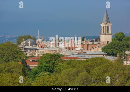 Vista del palazzo di Topkapi, distretto di Sultanahmet, distretto di Fatih, Istanbul, Türkiye Foto Stock