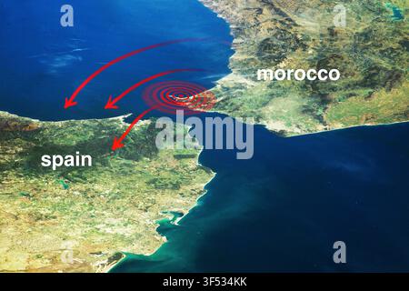 Vista satellitare dello Stretto di Gibilterra che mostra i flussi migratori dal Marocco alla Spagna. Frecce rosse e un effetto a onde illustrano il movimento dall'Africa Foto Stock