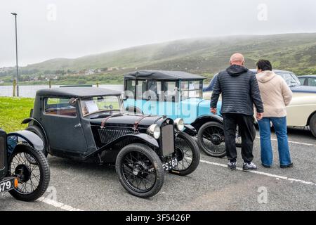 Shetland 21° Classic Motor Show 2026, Lerwick. La prima auto è una Austin Seven Chummy del 1927 e la seconda una Austin Seven Highland Coupe Special del 1938. Foto Stock