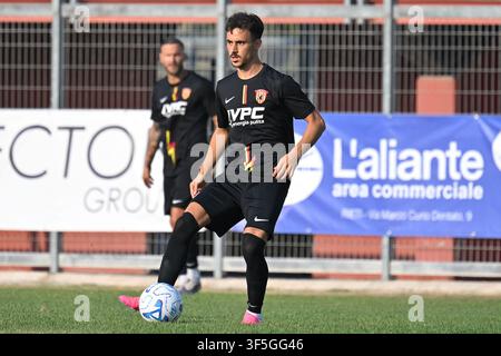 Frosinone, Lazio. 01 agosto, 2026. Antonio Prisco del Benevento durante la partita amichevole tra Frosinone e Benevento allo stadio Manlio Scopigno di Rieti, Italia, il 01 agosto 2026. Credit: massimo insabato/Alamy Live News Foto Stock