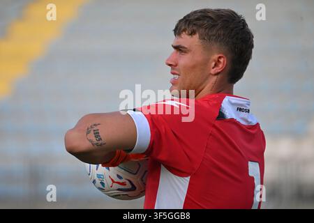 Frosinone, Lazio. 01 agosto, 2026. Sebastiano Desplaches del Frosinone durante la partita amichevole tra Frosinone e Benevento allo stadio Manlio Scopigno a Rieti, Italia, il 1 agosto 2026. Credit: massimo insabato/Alamy Live News Foto Stock
