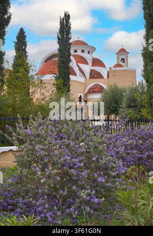 Vista della chiesa ortodossa di San Giorgio Kontos a Larnaca, Cipro Foto Stock