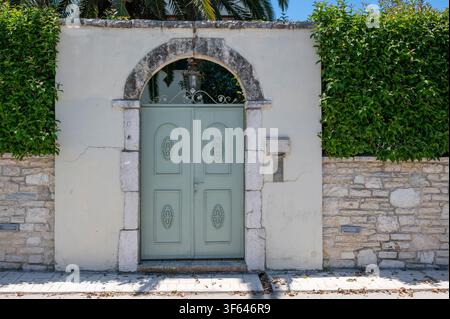 Grecia, Europa sud-orientale, Corfù, un'isola greca al largo della costa nord-occidentale nel Mar Ionio, Lefkimmi Foto Stock