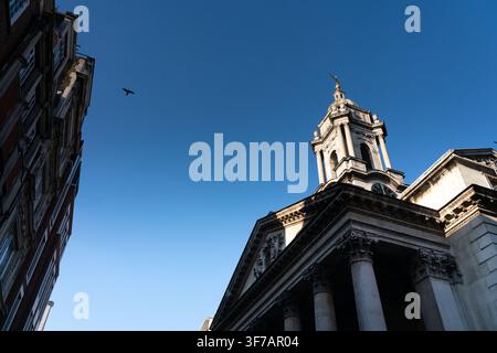St George's, Hanover Square, Londra: Un landmark del XVIII secolo che funge da luogo principale per recital di organo durante il Festival Londinese Handel. Foto Stock