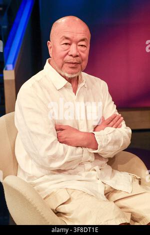 ABB/MAISCHBERGER- Ai Weiwei artista concettuale cinese ospite nella talk show televisiva ARD maischberger l'11 agosto 2026 a Berlino, Germania *** ABB MAISCHBERGER: Ai Weiwei, artista concettuale cinese, sarà ospite della talk show televisiva ARD *maischberger* l'11 agosto 2026 a Berlino, Germania Foto Stock
