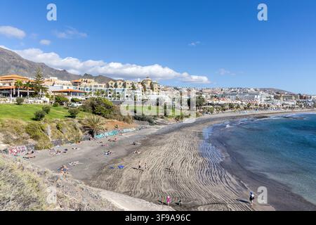 Isola di Tenerife Costa Adeje con la spiaggia di Playa de Fanabe vacanza al mare viaggi in Spagna Foto Stock