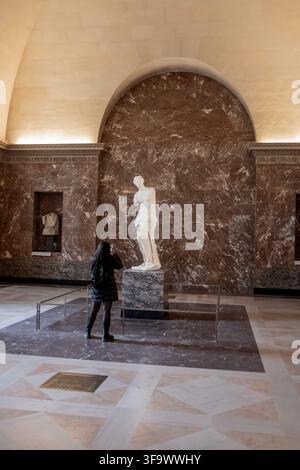 Venere di Milo ; Afrodite di Melos ; la galleria delle antichità ; il Louvre ; Parigi Francia Foto Stock