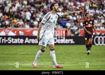 Harrison, Stati Uniti. 22 agosto 2026. Joel Waterman (Chicago Fire FC) durante la partita di Major League Soccer tra Red Bull New York e Chicago Fire FC allo Sports Illustrated Stadium il 22 agosto 2026 a Harrison, NJ, Stati Uniti. Credit: SPP Sport Press Photo. /Alamy Live News Foto Stock