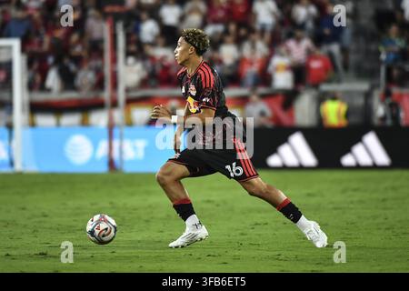 Harrison, Stati Uniti. 22 agosto 2026. Julian Hall (Red Bull New York) durante la partita di Major League Soccer tra Red Bull New York e Chicago Fire FC allo Sports Illustrated Stadium il 22 agosto 2026 a Harrison, NJ, Stati Uniti. Credit: SPP Sport Press Photo. /Alamy Live News Foto Stock