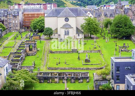 Edimburgo Scozia 5 ago 2020 Canongate Kirk e cimitero a Edimburgo, Scozia, Regno Unito Foto Stock