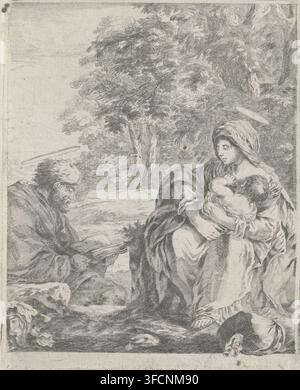 Riposo durante la fuga in Egitto, stampa, Maria allatta il Bambino Gesù e Giuseppe legge un libro., Italia, dopo una stampa di Stefano della Bella, 1620 - 1664, Stefano della Bella, incisore, dopo una stampa di, carta, incisione all'acquaforte, altezza 148 mm x larghezza 120 mm., Un'incisione monocroma dettagliata mostra una donna seduta con abiti drappeggiati e un copricapo, che culla un neonato contro il petto mentre guarda in basso. Un uomo barbuto con un anello simile a un alone sopra la testa è seduto nelle vicinanze, piegato in avanti e tiene un libro aperto. Dietro di loro c'è un paesaggio di alberi fitti con fogliame stratificato e un terreno texture con Foto Stock