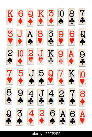 Angoli di carte da gioco vintage isolati su uno sfondo bianco. Foto Stock