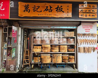 Negozio di taglieri Man Kee su Shanghai St a Yau Ma Tei, Kowloon, Hong Kong. Foto Stock