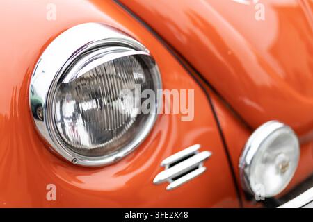 Retro stile classico faro di ricerca della VW Maggiolino Foto Stock