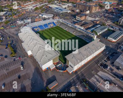 Vista aerea dello stadio Halliwell Jones, campo di casa dei Warrington Wolves, uno stadio di rugby league a Warrington, in Inghilterra. Foto Stock