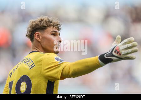 Carl Rushworth del Coventry City durante la partita di Premier League Manchester City contro Coventry City all'Etihad Stadium, Manchester, Regno Unito il 05 settembre 2026 (Foto di Mark Cosgrove/News Images) Foto Stock