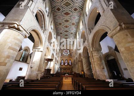 La chiesa sopravvissuta a Waltham Abbey, dove si trova la pietra commemorativa dei re Harold, ucciso nella battaglia di Hastings nel 1066, nell'Essex, Regno Unito. Foto Stock