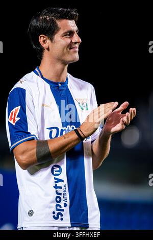 Álvaro Morata alla presentazione come nuovo giocatore del CD Leganés. Álvaro Morata durante la sua presentazione come nuovo giocatore del CD Leganés all'Estadio Ontime Butarque il Augu Foto Stock