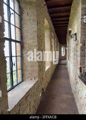 Dettagli interni del famoso Castello dal Verme a Zavattarello Foto Stock