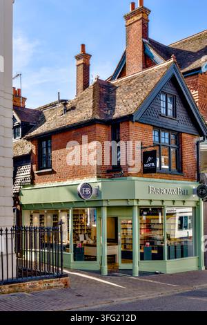 Negozio di vernici Farrow & Ball, Market Place, St.Albans, Hertfordshire, Inghilterra, U.K. Foto Stock