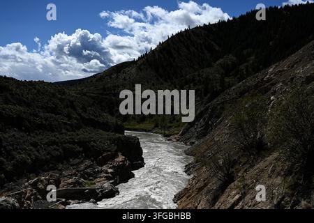 Paesaggio del Canada con il fiume Chilcotin nella British Columbia, Canada. Foto Stock