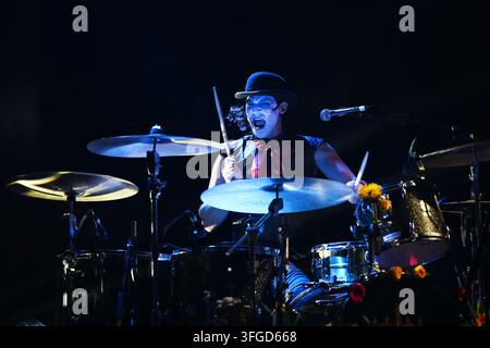 Londra, Regno Unito. 11 set, 2026. LONDRA, INGHILTERRA - 11 SETTEMBRE: Brian Viglione dei ‚The Dresden Dolls‘ in concerto all’Electric Brixton l’11 settembre 2026 a Londra, Inghilterra.CAP/MAR © MAR/Capital Pictures Credito: Capital Pictures/Alamy Live News Foto Stock