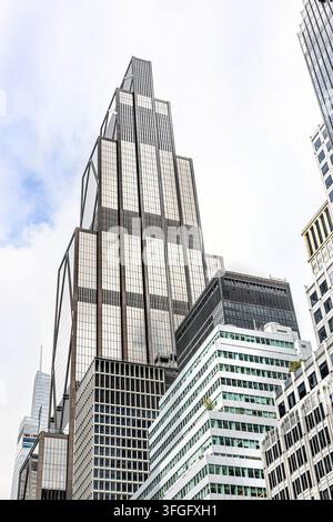 Edificio per uffici JPMorgan Chase, vista dall'angolo basso dell'esterno dell'edificio, 270 Park Avenue, Manhattan, New York City, New York, New York, STATI UNITI Foto Stock