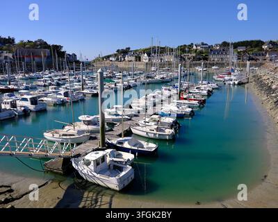 Marina of Pleneuf Val Andre, è un comune della Bretagna facente parte del dipartimento di Côtes-d'Armor, nel nord-ovest della Francia Foto Stock