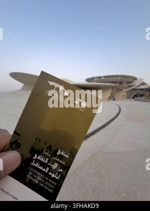 Doha, Qatar - 10 settembre 2026: Il Museo Nazionale del Qatar a Doha, Qatar, con la sua iconica architettura ispirata alla rosa del deserto. Foto Stock