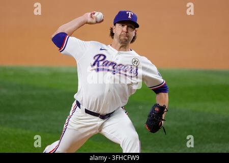 Arlington, Texas, USA. 15 set, 2026. Il lanciatore dei Texas Rangers JACOB DEGROM (48) ha lanciato in una partita di baseball, martedì 15 settembre 2026, ad Arlington, Texas. (Credit Image: © David Ballering Ii/ADM Newswire via ZUMA Press Wire) USO EDITORIALE SOLO! Non per USO COMMERCIALE! Foto Stock