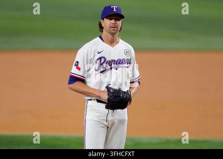 Arlington, Texas, USA. 15 set, 2026. Il lanciatore dei Texas Rangers JACOB DEGROM (48) ha lanciato in una partita di baseball, martedì 15 settembre 2026, ad Arlington, Texas. (Credit Image: © David Ballering Ii/ADM Newswire via ZUMA Press Wire) USO EDITORIALE SOLO! Non per USO COMMERCIALE! Foto Stock