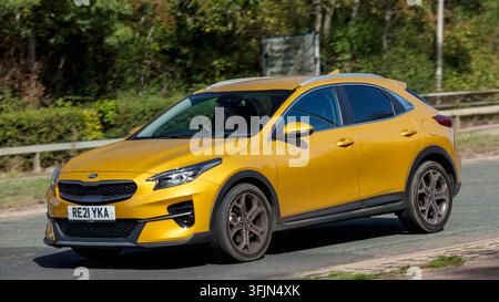 Milton Keynes; UK - 20 settembre 2026: Auto 2021 Xceed Edition Isg in corsa su una strada britannica Foto Stock