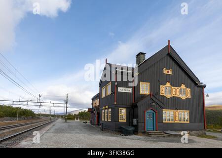 Stazione storica di Hjerkinn nelle montagne norvegesi Foto Stock