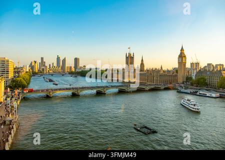 Regno Unito, Londra, il Tamigi, il Palazzo di Westminster e Big Ben Foto Stock
