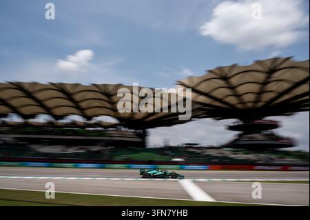 18 STROLL Lance (latta), Aston Martin F1 Team AMR26, azione durante il Gran Premio di Formula 1 del Bahrein 2026 a, Malesia. , . Campionato mondiale di Formula Uno dal 2 al 4 ottobre 2026 sul Circuito Internazionale di Sepang, a Sepang, Malesia - Foto ALBERTO VIMERCATI/DPPI Credit: DPPI Media/Alamy Live News Foto Stock
