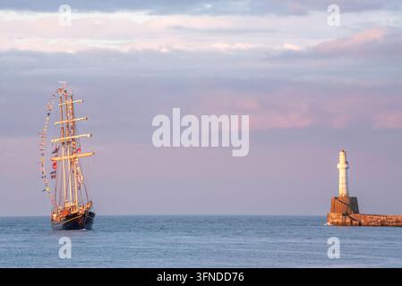 Gulden Leeuw, uno dei più grandi schooner a tre alberi e vela di gabbia al mondo, nave a vela olandese Foto Stock
