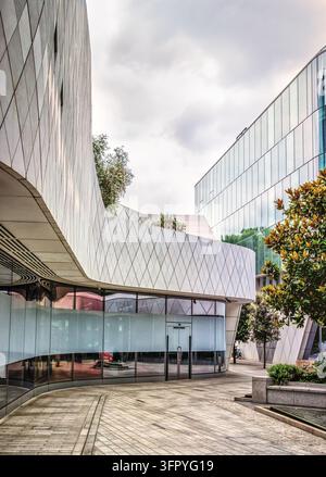 Londra, Regno Unito, 18 agosto 2025, edifici moderni su Blackfriars Road nel distretto di Southwark. Foto Stock