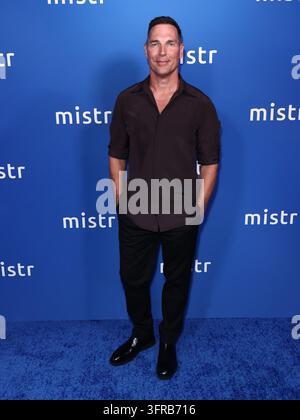West Hollywood, Stati Uniti. 10 ott., 2026. Tristan Schukraft alla 2a Celebrazione Annuale del Giorno Nazionale PrEP di MISTR tenutasi al The Abbey Food and Bar il 10 ottobre 2026 a West Hollywood, Los Angeles, California, Stati Uniti. (Foto di Xavier Collin/Image Press Agency) Credit: Image Press Agency/Alamy Live News Foto Stock