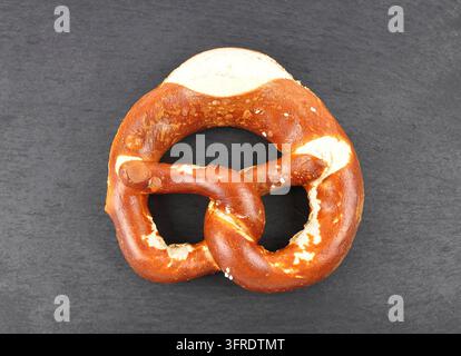 Brezze di lievito abbondante su sfondo nero - Brezoli abbondanti su sfondo nero Foto Stock