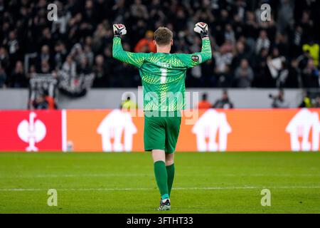 Alexander Nübel (Portiere, Besiktas, 1), giocatore del Besiktas JK Istanbul, immagine singola, foto individuale, azione, celebrazione dopo il fischio finale, gioia per la vittoria, vincitore, vincitore, applausi, celebrando, felice, positivo, soddisfatto, felice, ottimista, Foto Stock