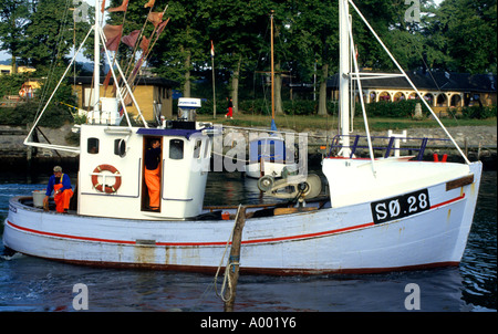 Isola Aero Aeroskobing Danimarca barca da pesca in mare Foto Stock