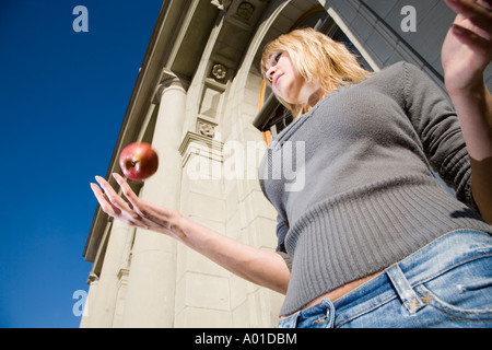 2006 11 07 Ginevra Svizzera giovane russa capelli biondi donna 07 11 2006 Geneve Suisse Jeune blonde russe Foto Stock